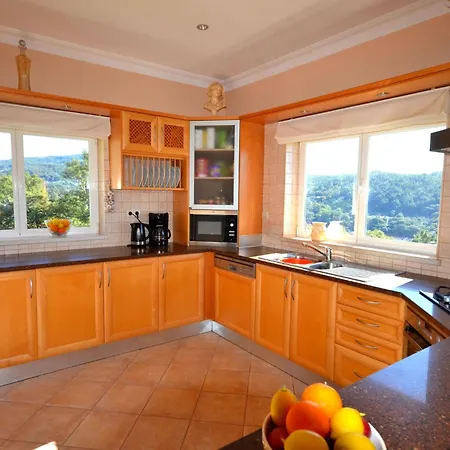 度假居 Luxurioese Privatvilla Mit Infinity-pool By Interhome *