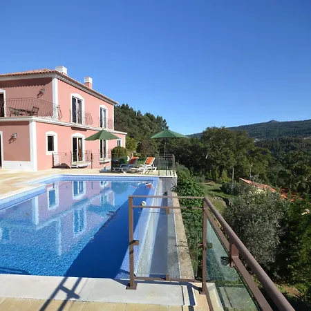 Сasa de vacaciones Luxurioese Privatvilla Mit Infinity-pool By Interhome